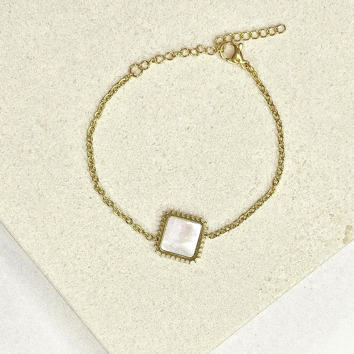 Eva /gold/